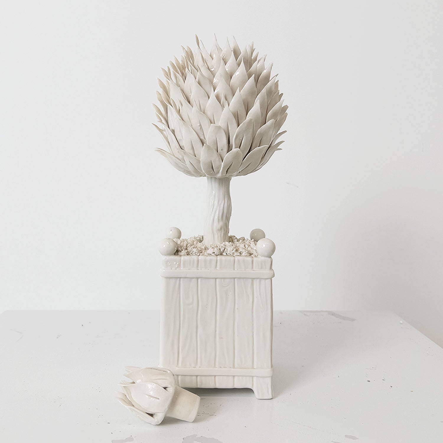 PORCELAIN CHELSEA HOUSE ARTICHOKE TOPIARY - PAIR