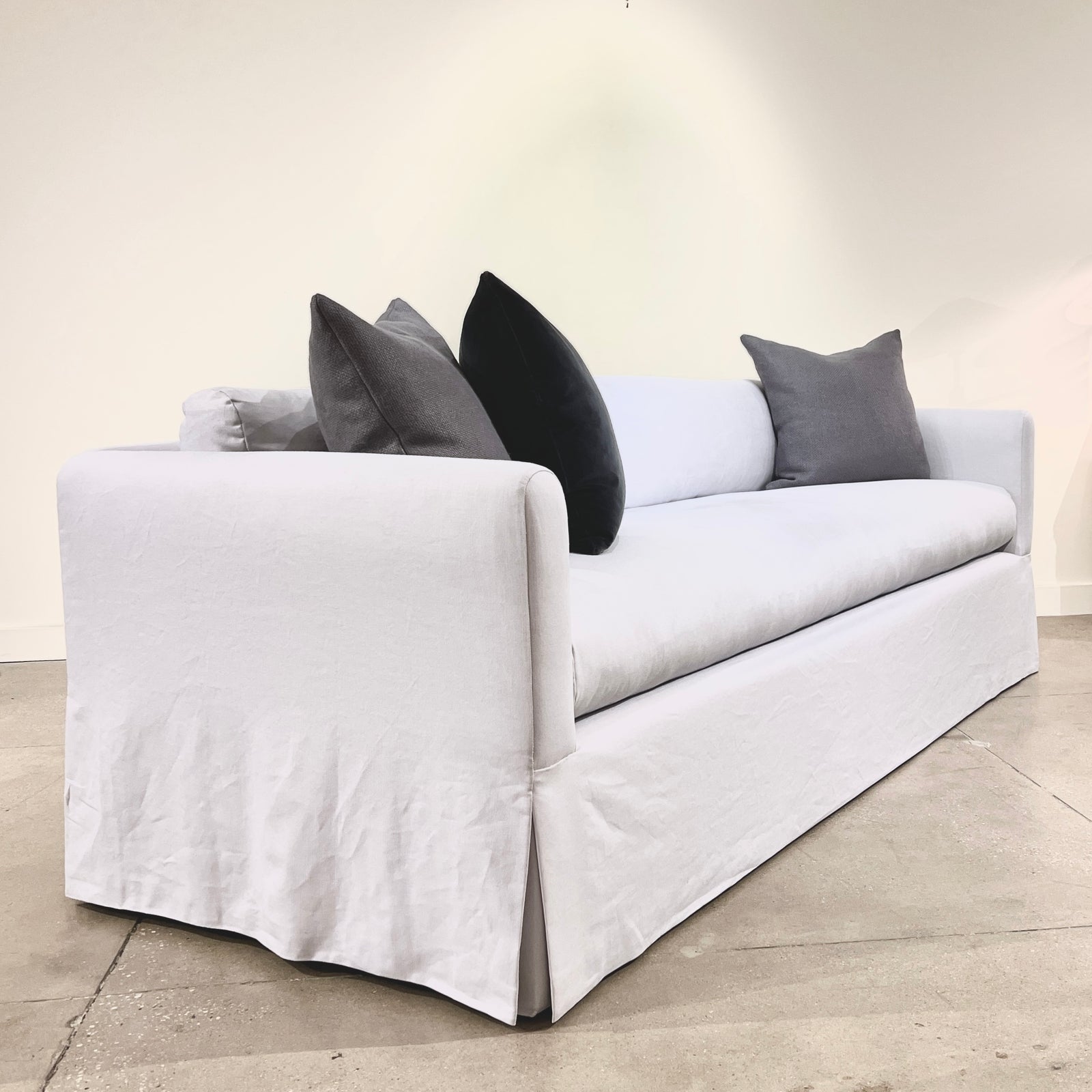 CAPE SOFA™ PERIWINKLE - RTS