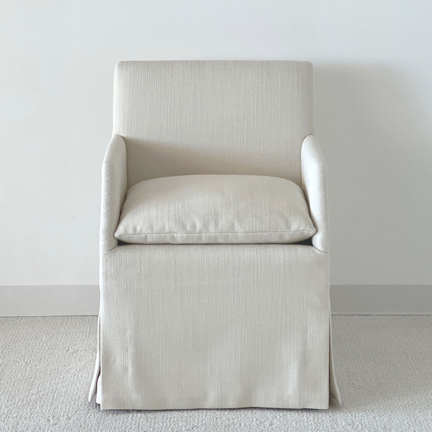 VILLA CHAIR™ (PAIR) - SHOWROOM SAMPLE