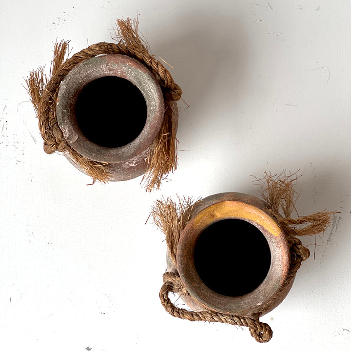 MINIATURE TERRACOTTA POTS (PAIR)