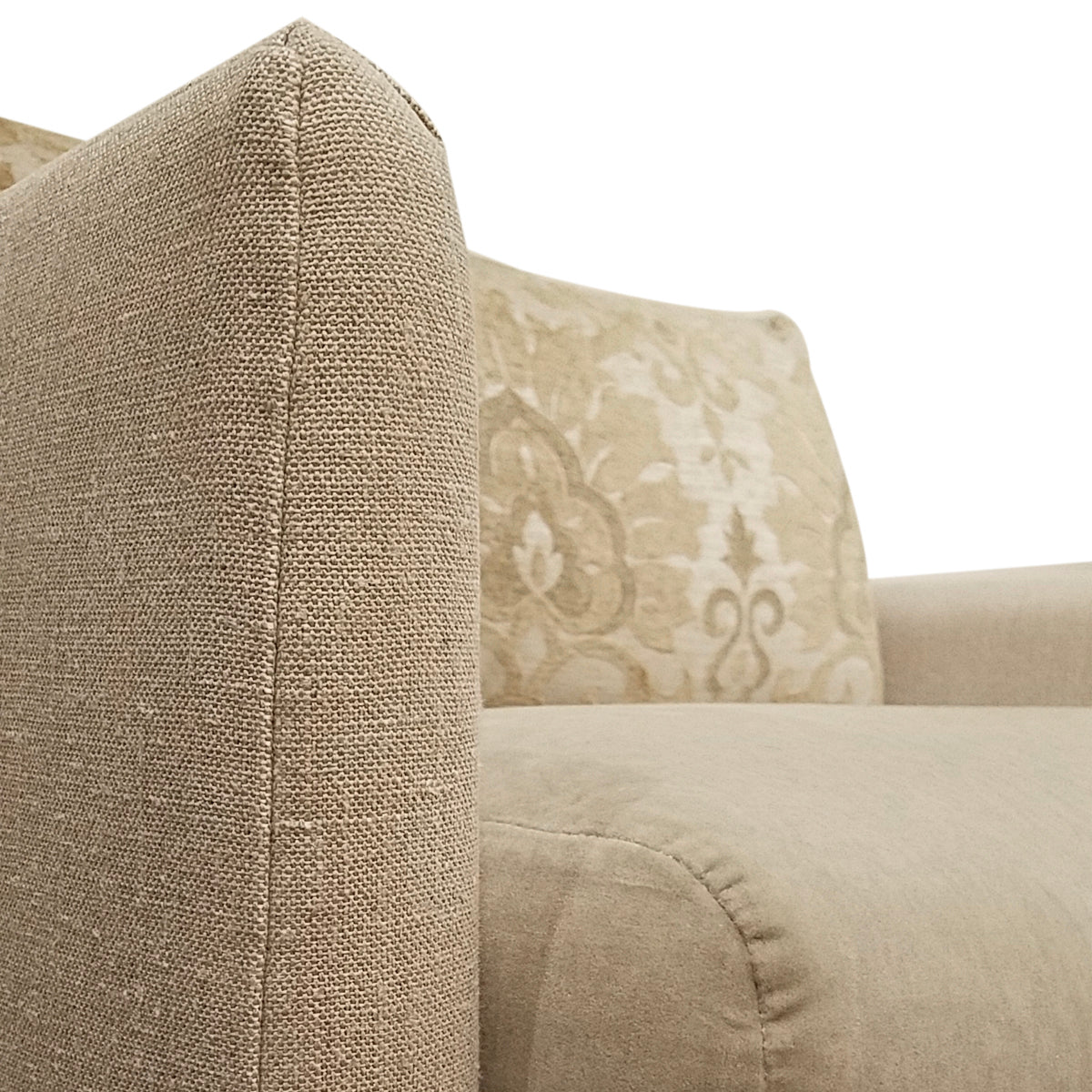 SALADINO LOUNGE CHAIR™ - SHOWROOM SAMPLE