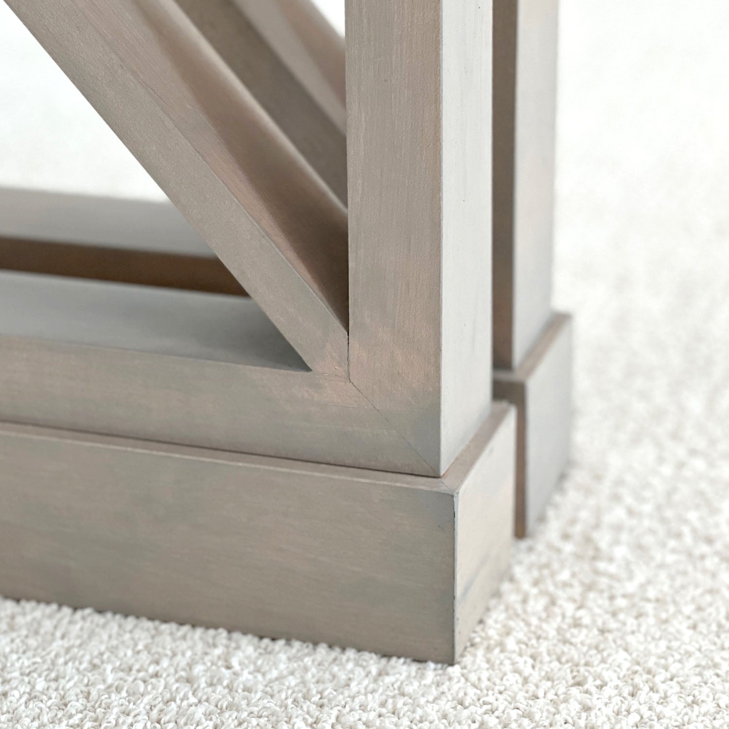 515 DINING TABLE™ - SHOWROOM SAMPLE