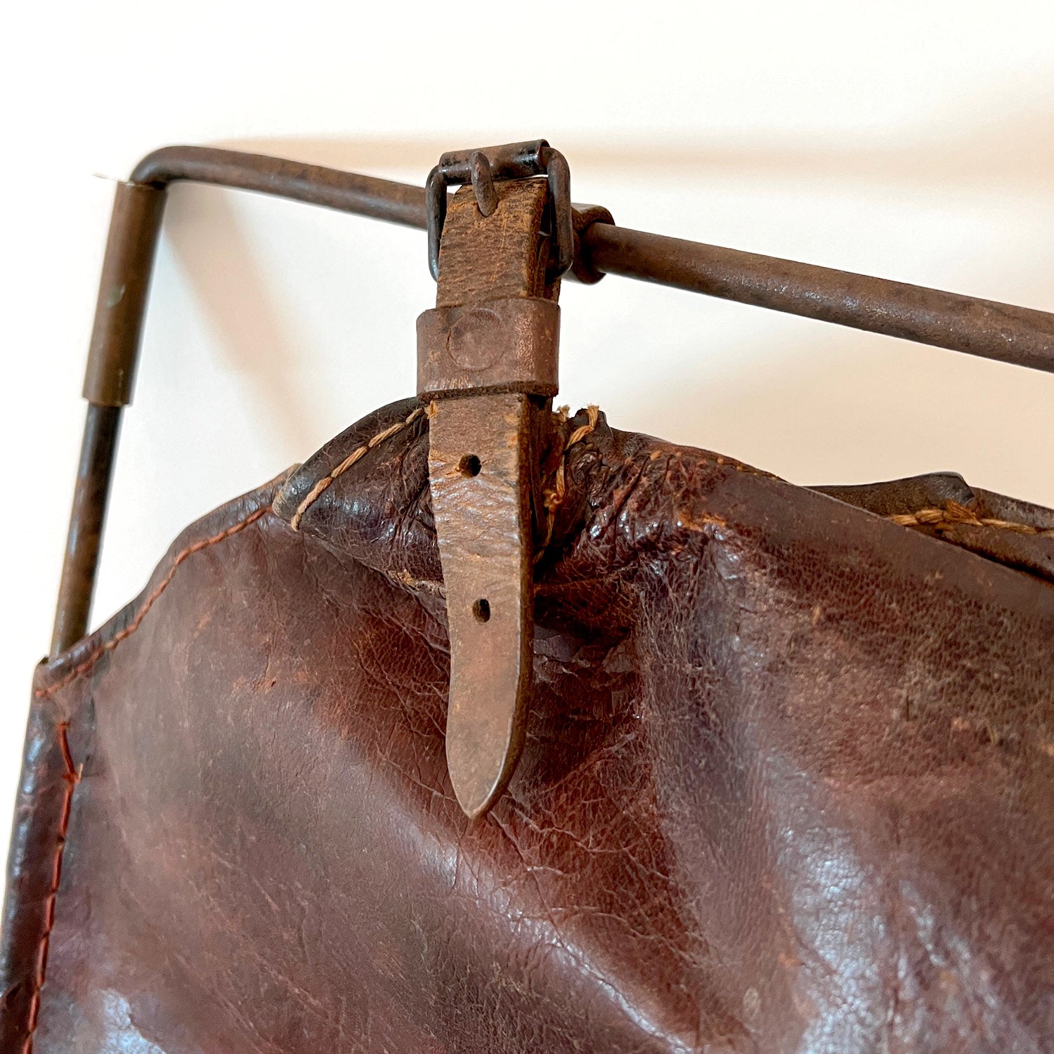 EARLY AMERICAN LEATHER FOLDING BUNK