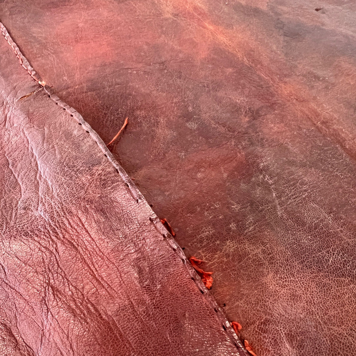 EARLY AMERICAN LEATHER FOLDING BUNK