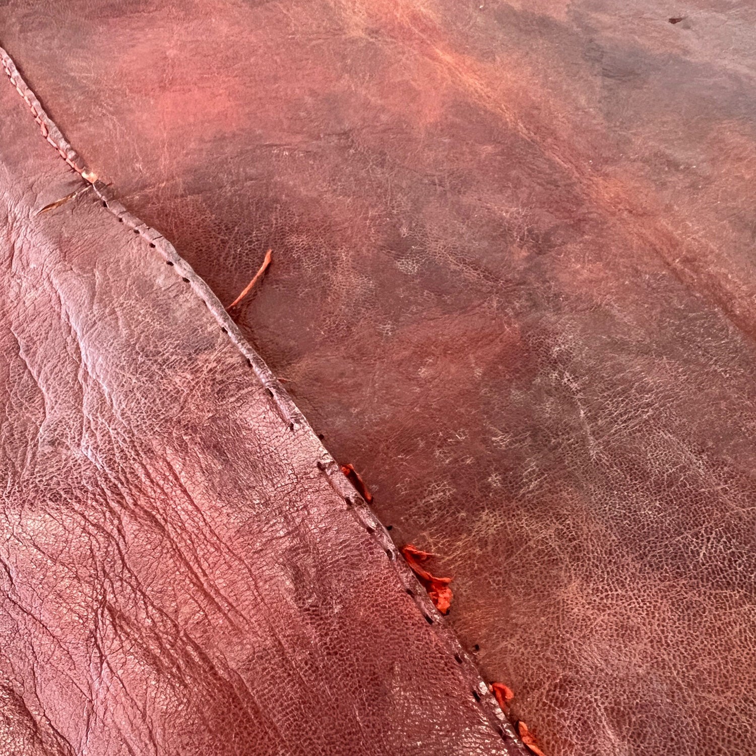 EARLY AMERICAN LEATHER FOLDING BUNK