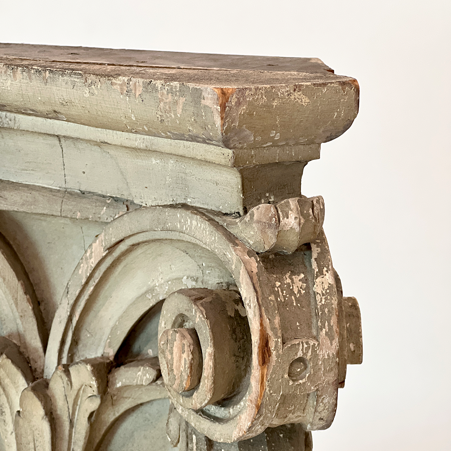BAROQUE CARVED & PAINTED CORINTHIAN PEDIMENT CAPITAL - 1