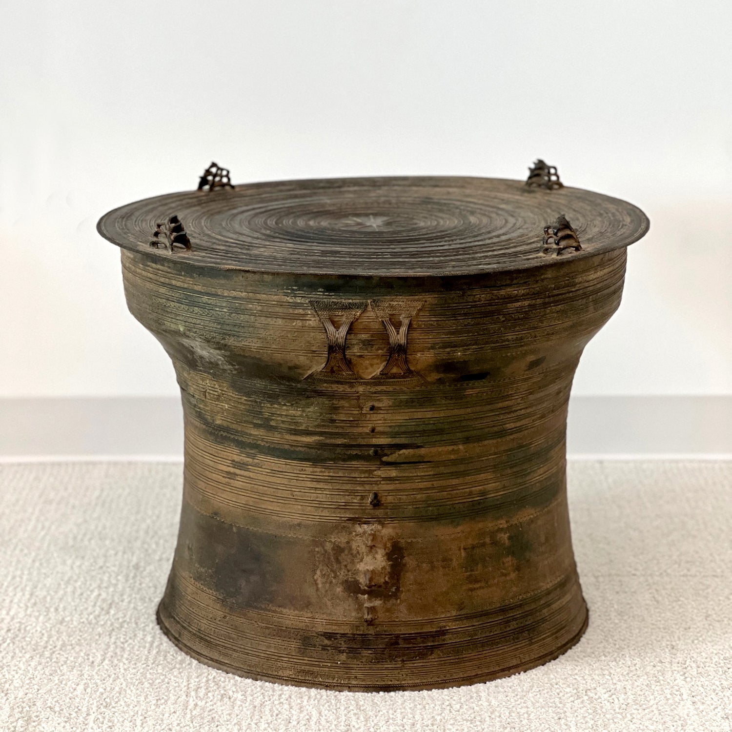 Southeast Asian Rain Drum / Table