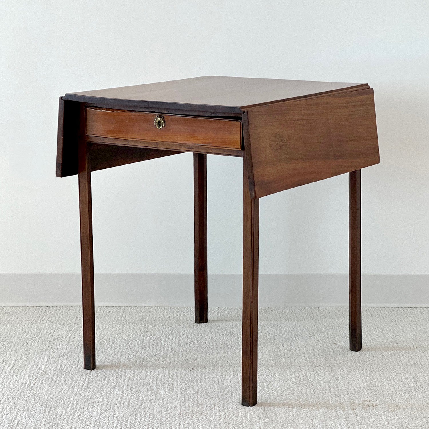 FEDERAL DROP LEAF TABLE