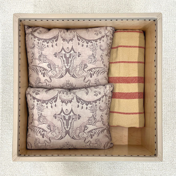 ATLANTIC OTTOMAN HARDCOVER™