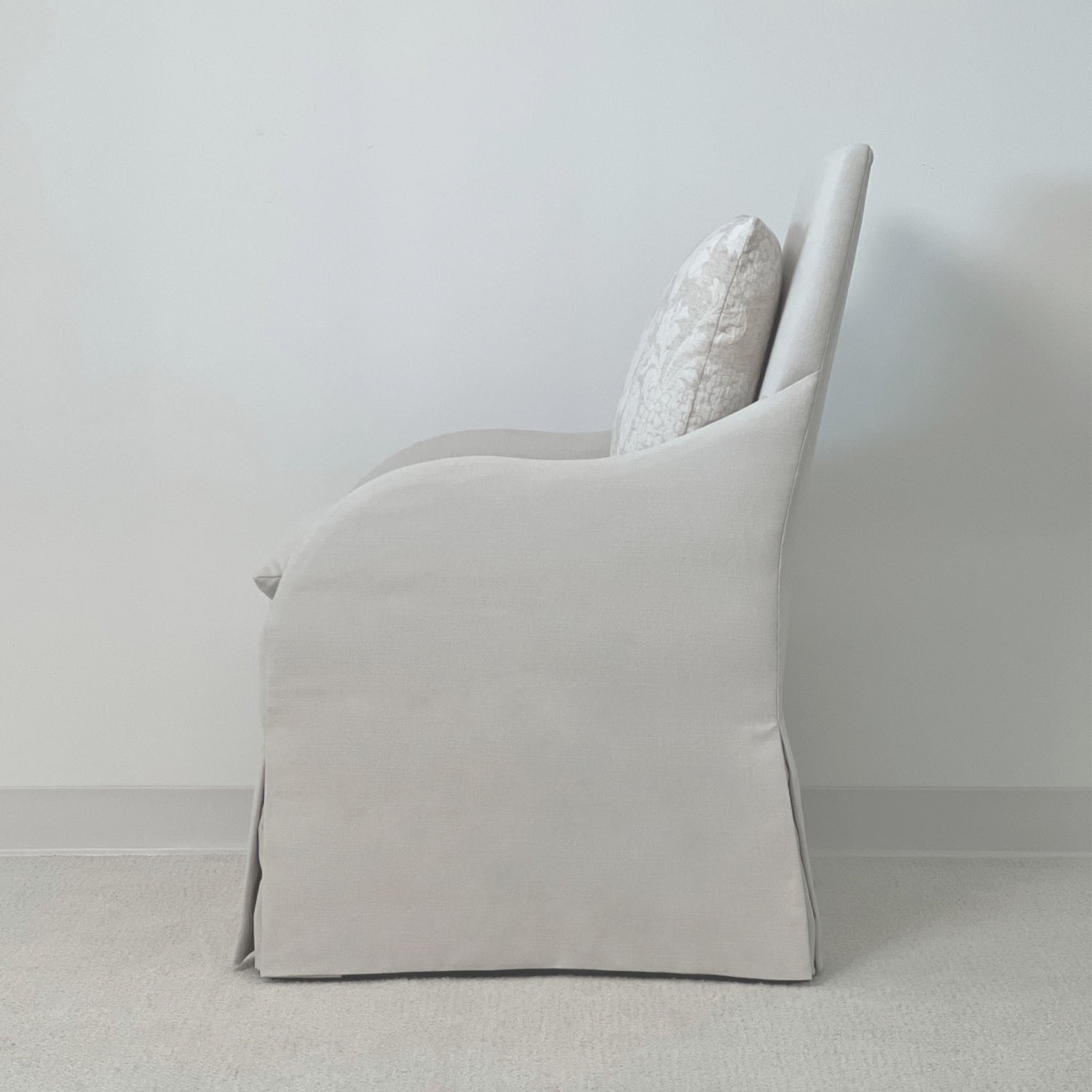 CURVED ARM HARLEY CHAIR™ - RTS
