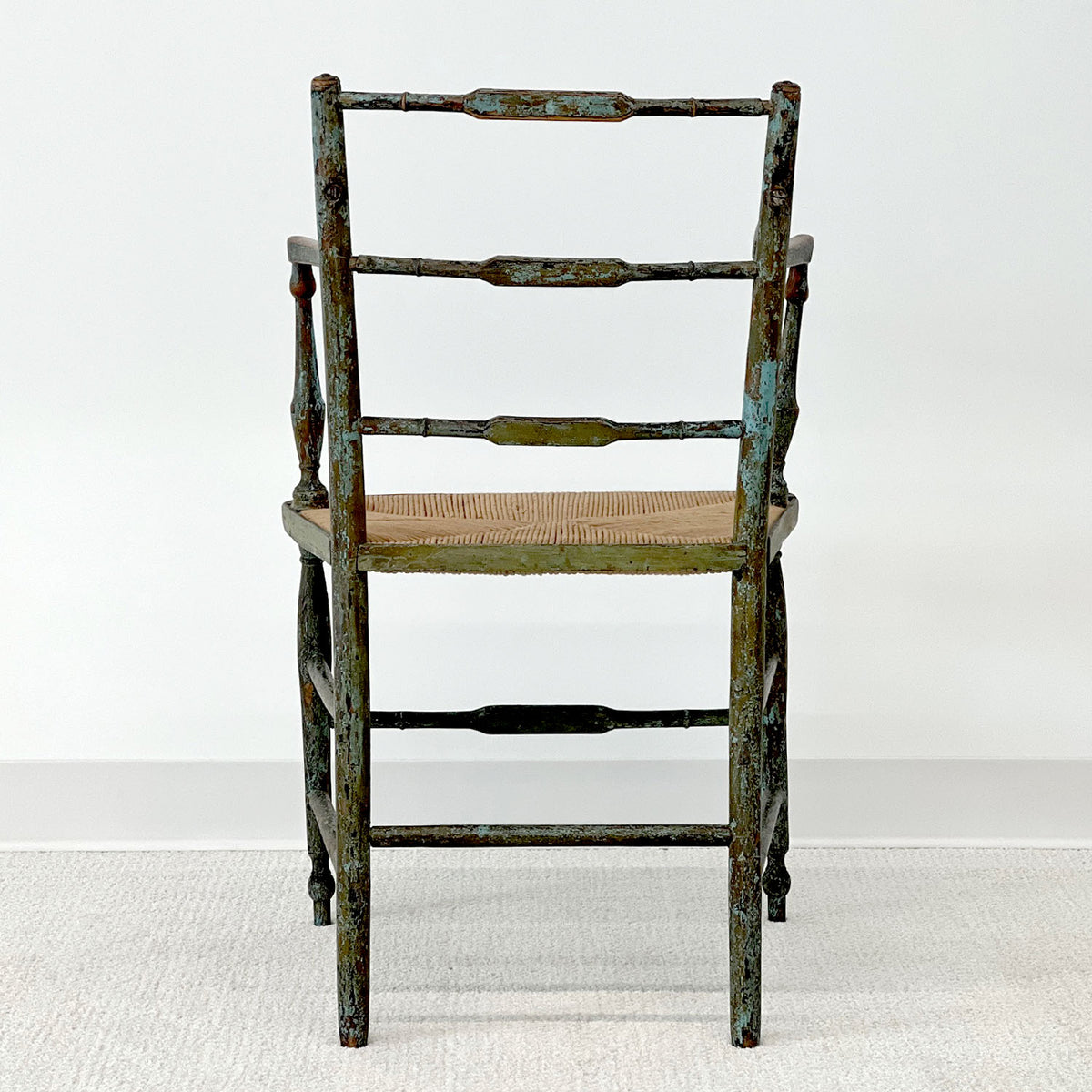 ENGLISH PULL-UP CHAIR