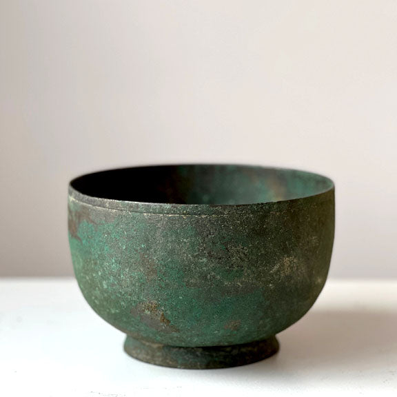 GORYEO DYNASTY BRONZE FOOTED BOWL