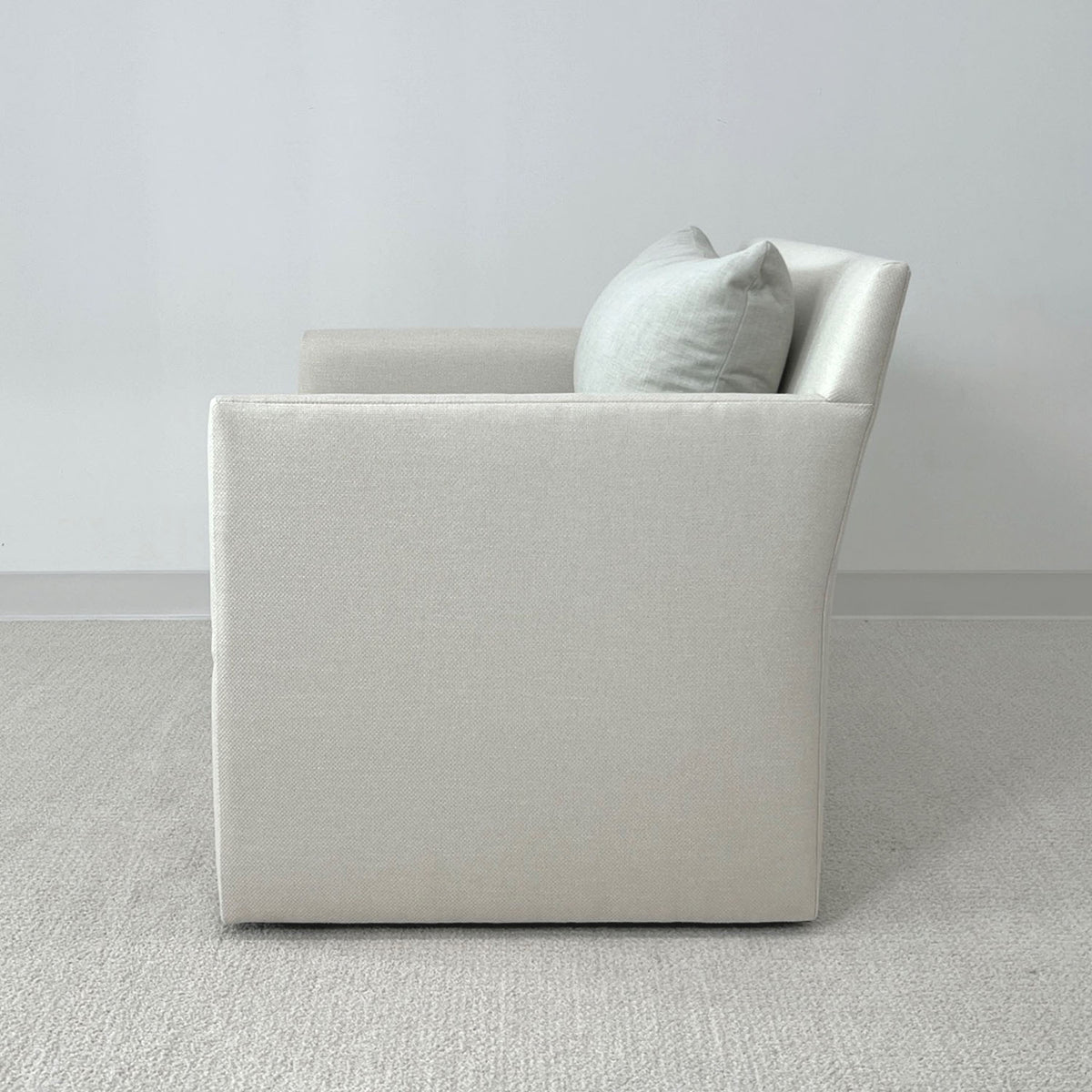 LOUNGE CHAIR™ - RTS