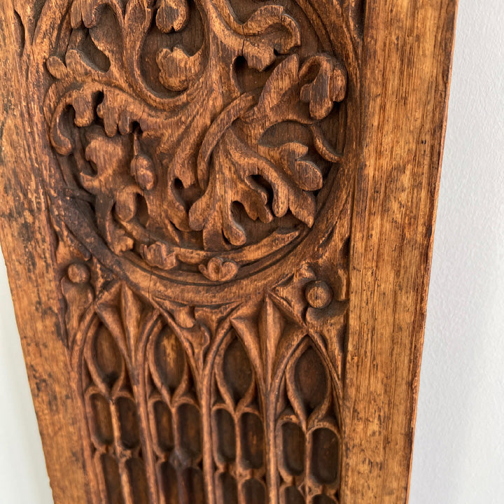 JACOBEAN CARVED OAK PANEL