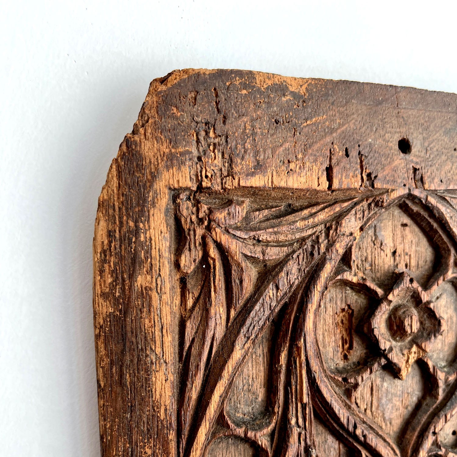 JACOBEAN CARVED OAK PANEL