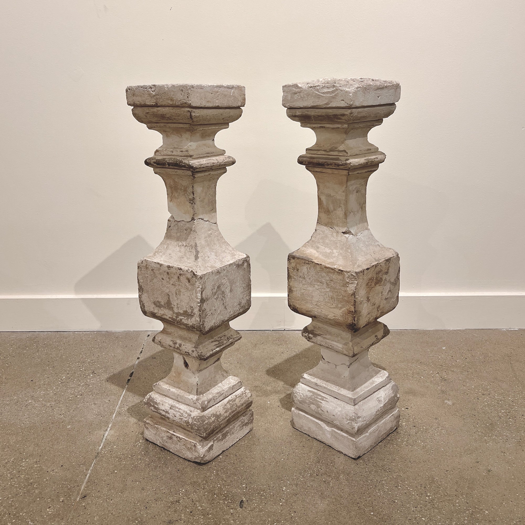 BALUSTRADE COLUMNS - PAIR