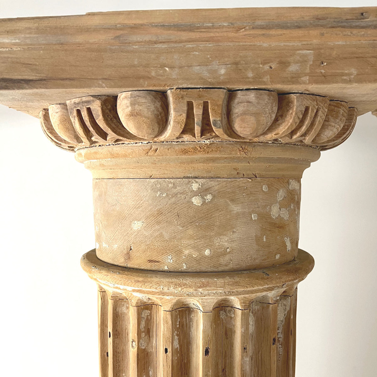 NEWPORT FEDERAL WOOD COLUMNS (PAIR)