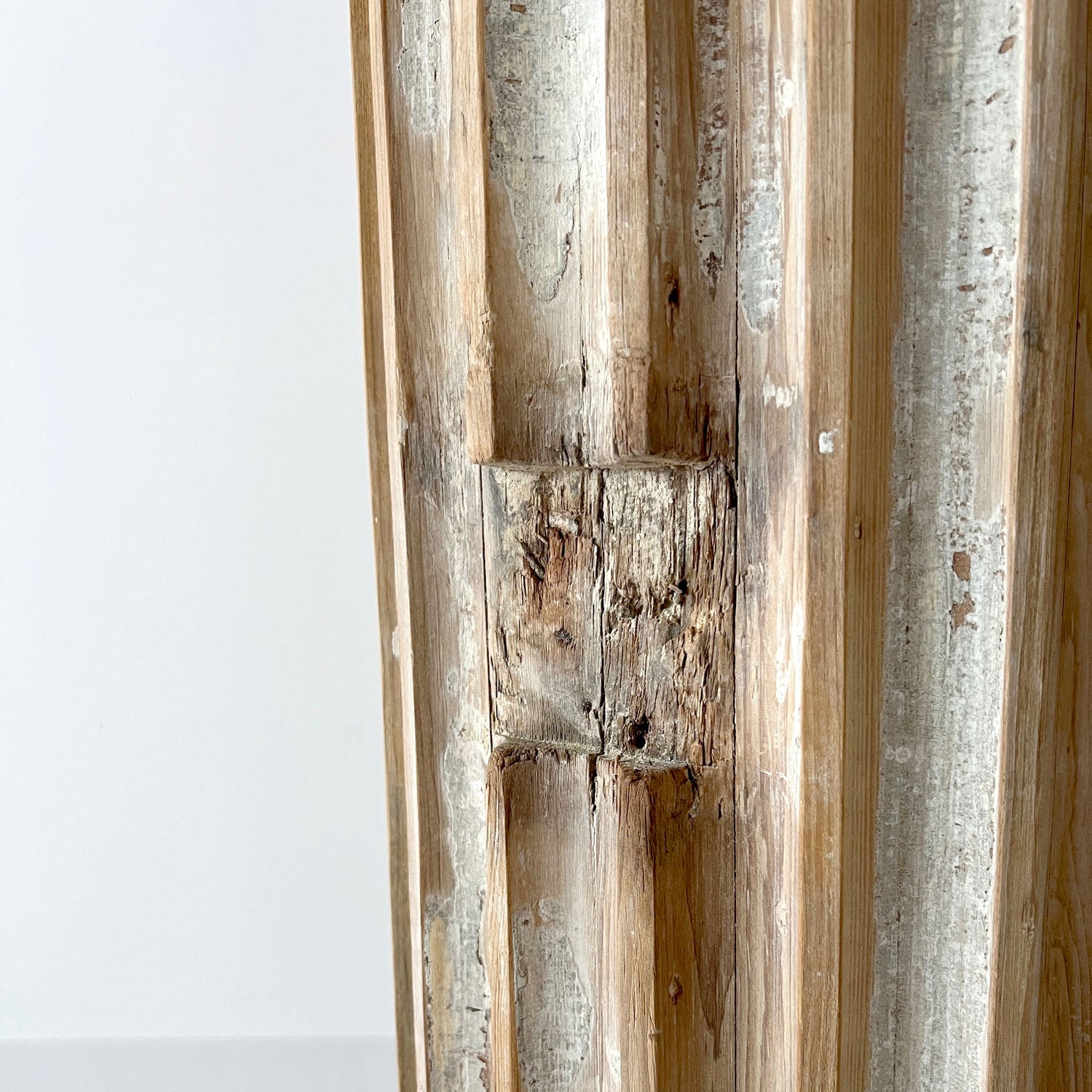 NEWPORT FEDERAL WOOD COLUMNS (PAIR)