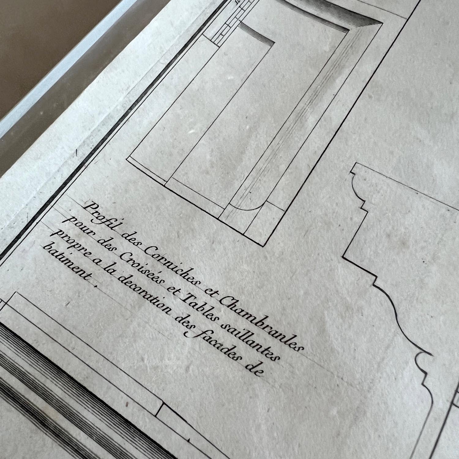 SEGMENTS OF CORNICE ENGRAVING