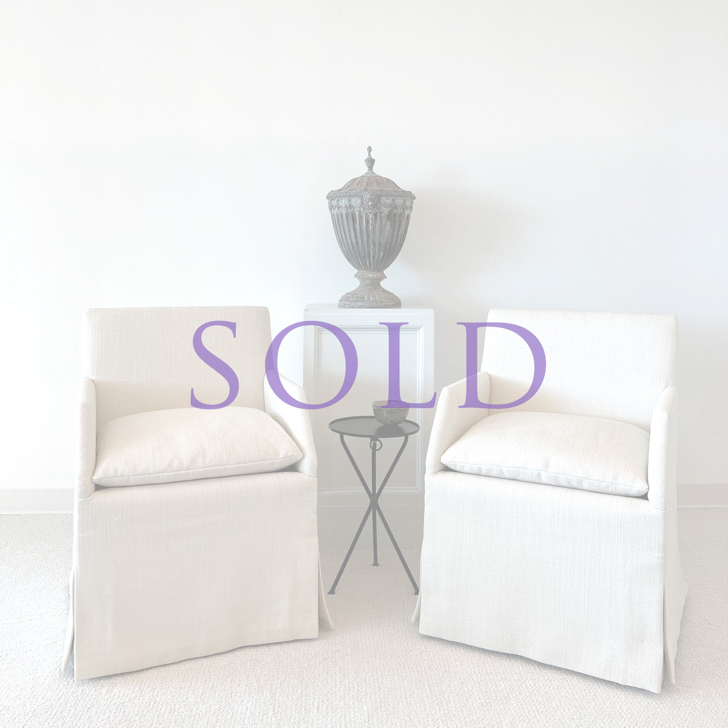 VILLA CHAIR™ (PAIR) - SHOWROOM SAMPLE