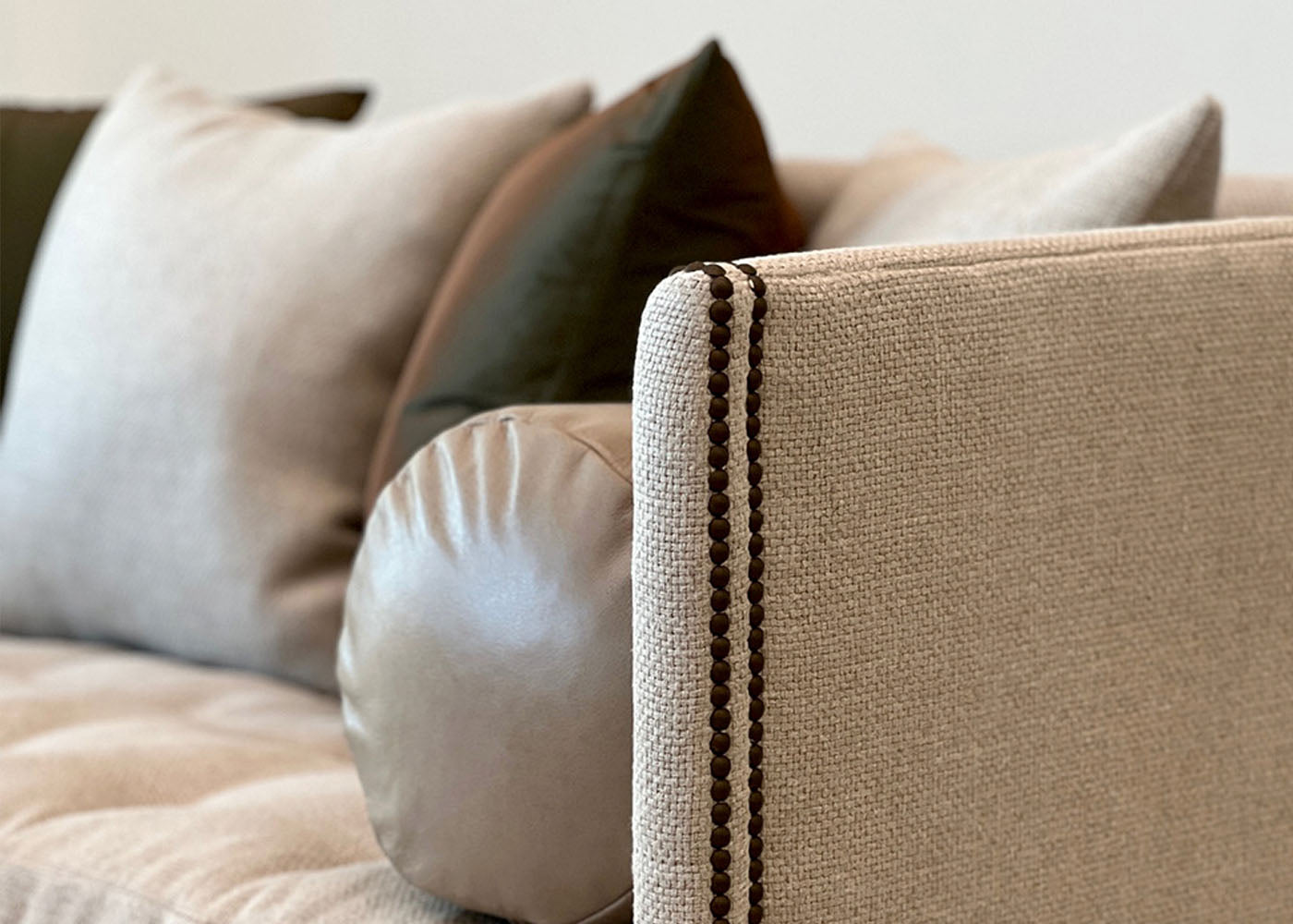 STUDDED SHELTER SOFA™