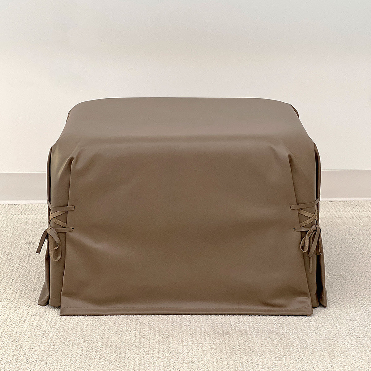 SHOELACE OTTOMAN -RTS™