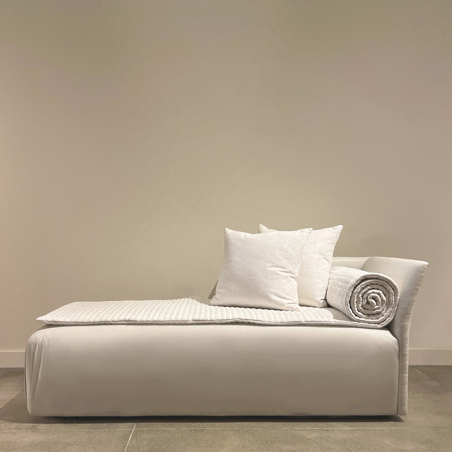 SPIRAL CHAISE LOUNGE™ - RTS