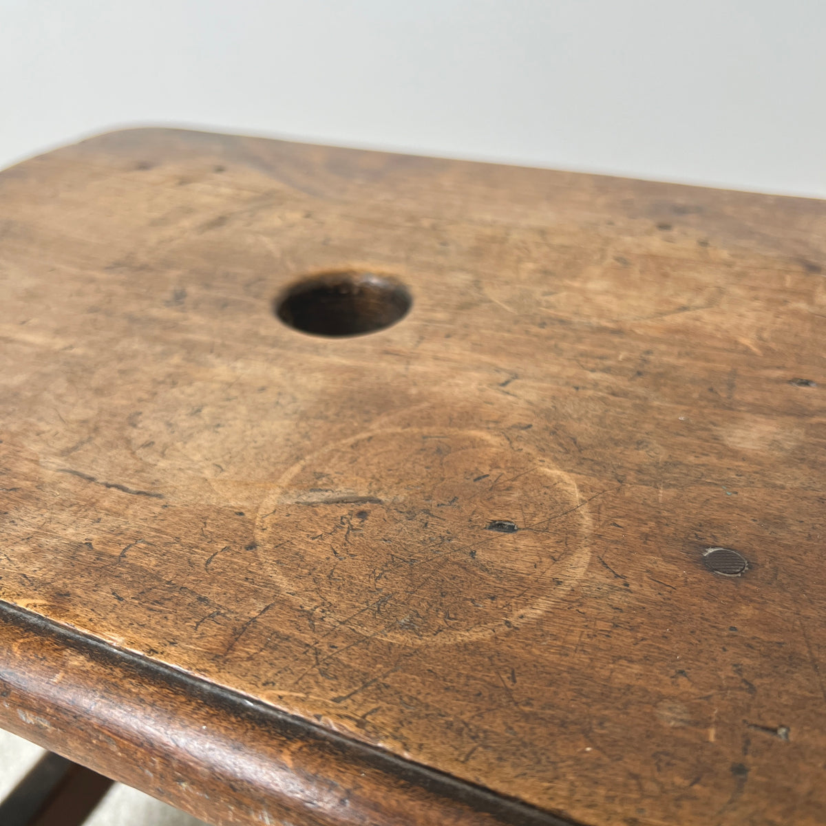 BAROQUE WOOD STOOL - 1