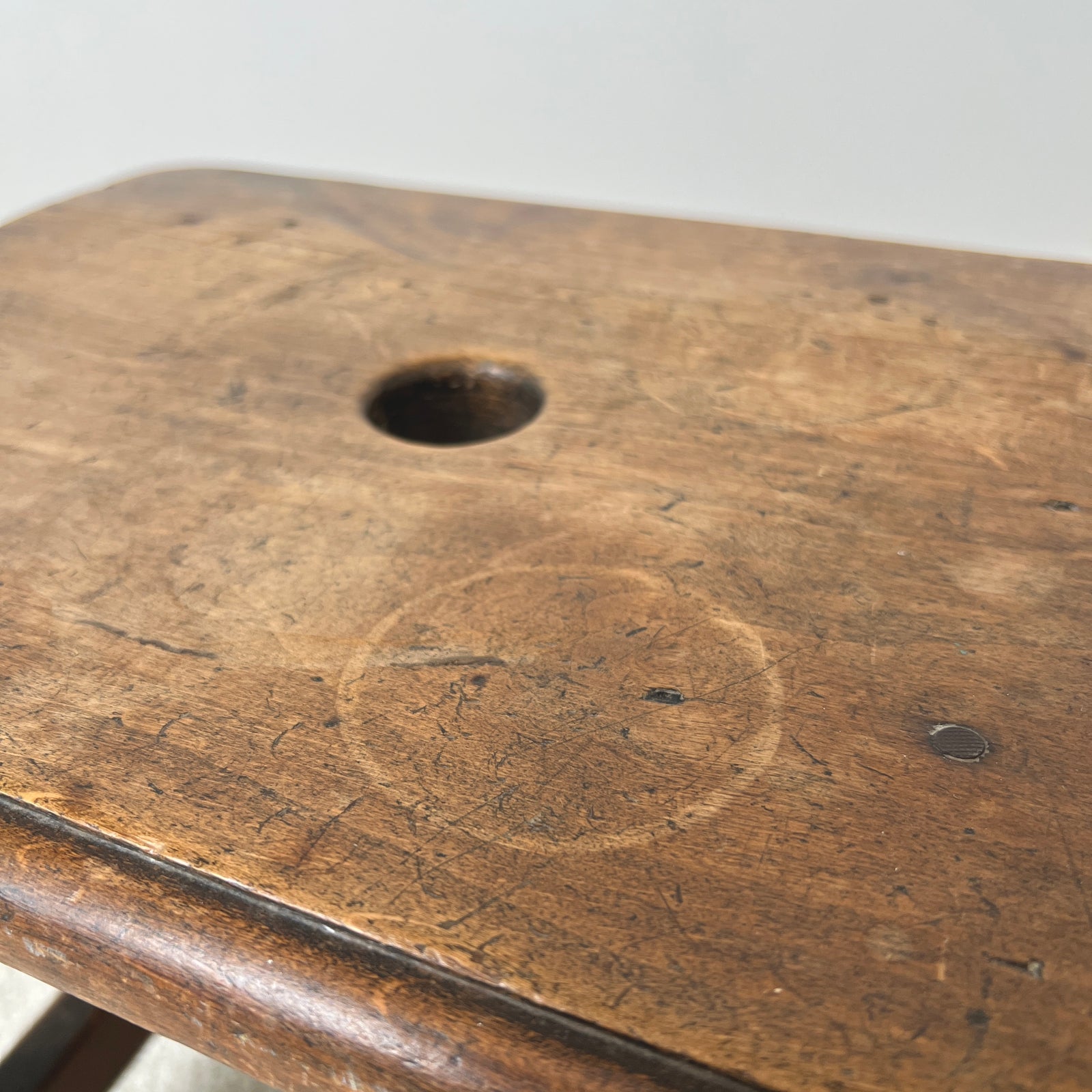 BAROQUE WOOD STOOL - 1