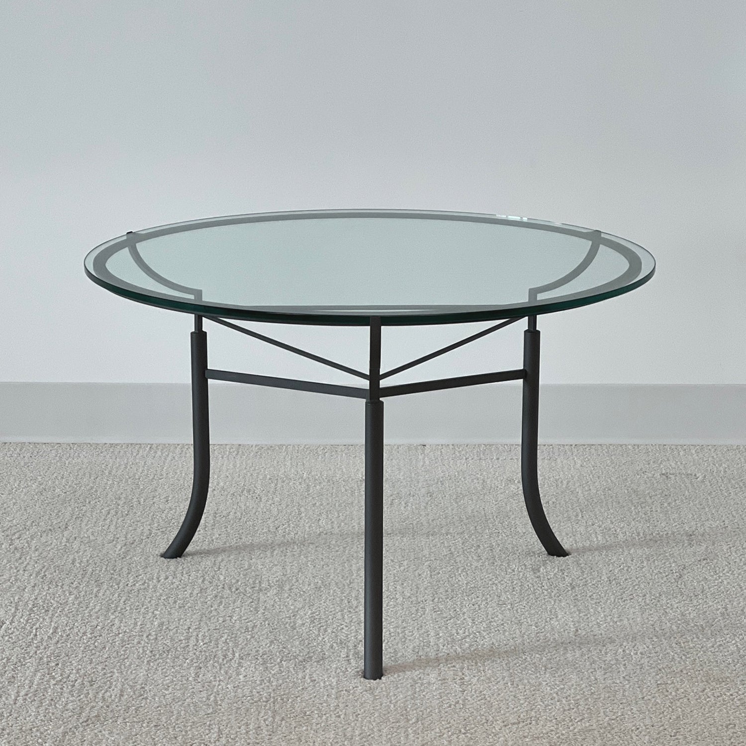 TRIPOD COCKTAIL TABLE™ - RTS