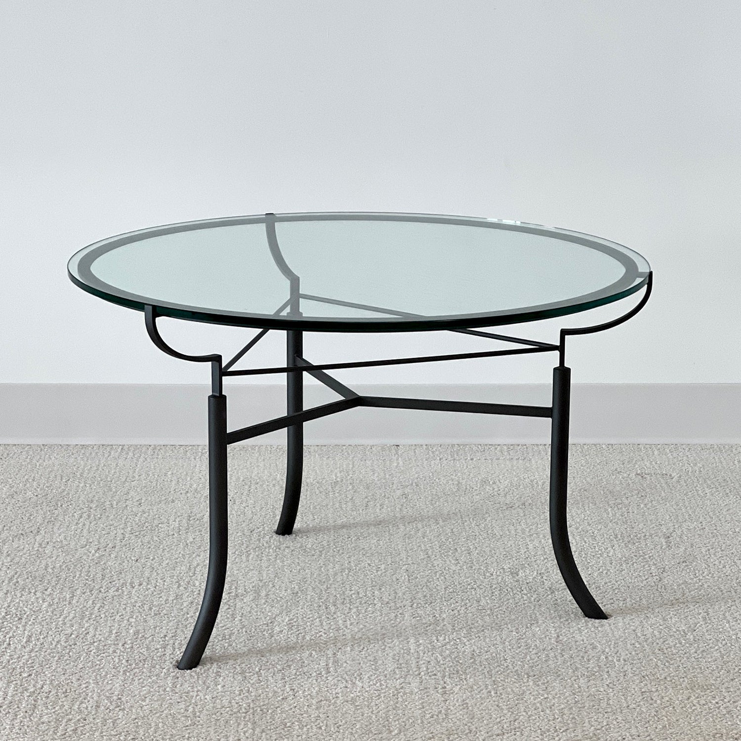 TRIPOD COCKTAIL TABLE™