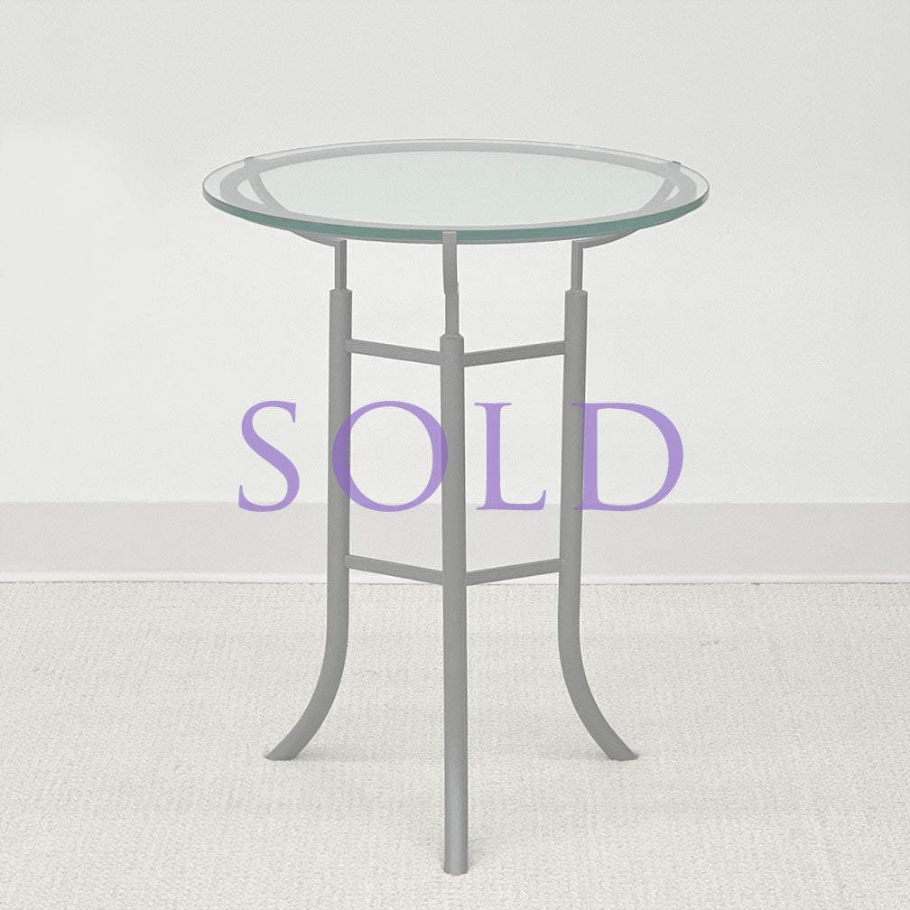 TRIPOD SIDE TABLE™ GRAY - SHOWROOM SAMPLE