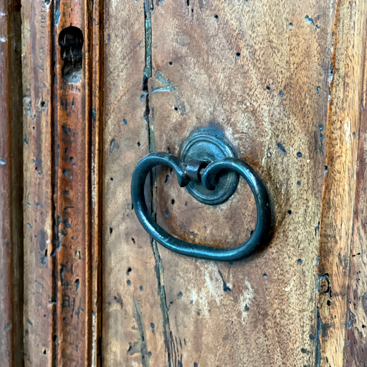 TUSCAN BAROQUE WALNUT CHEST