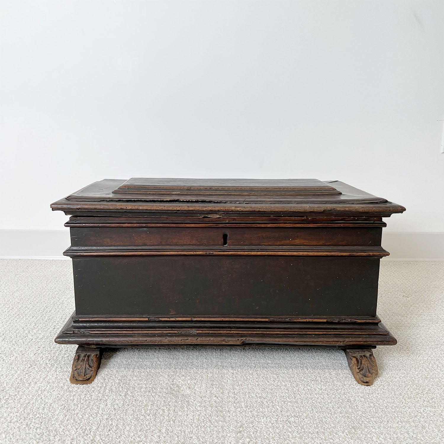 BAROQUE WALNUT TABLE COFFER