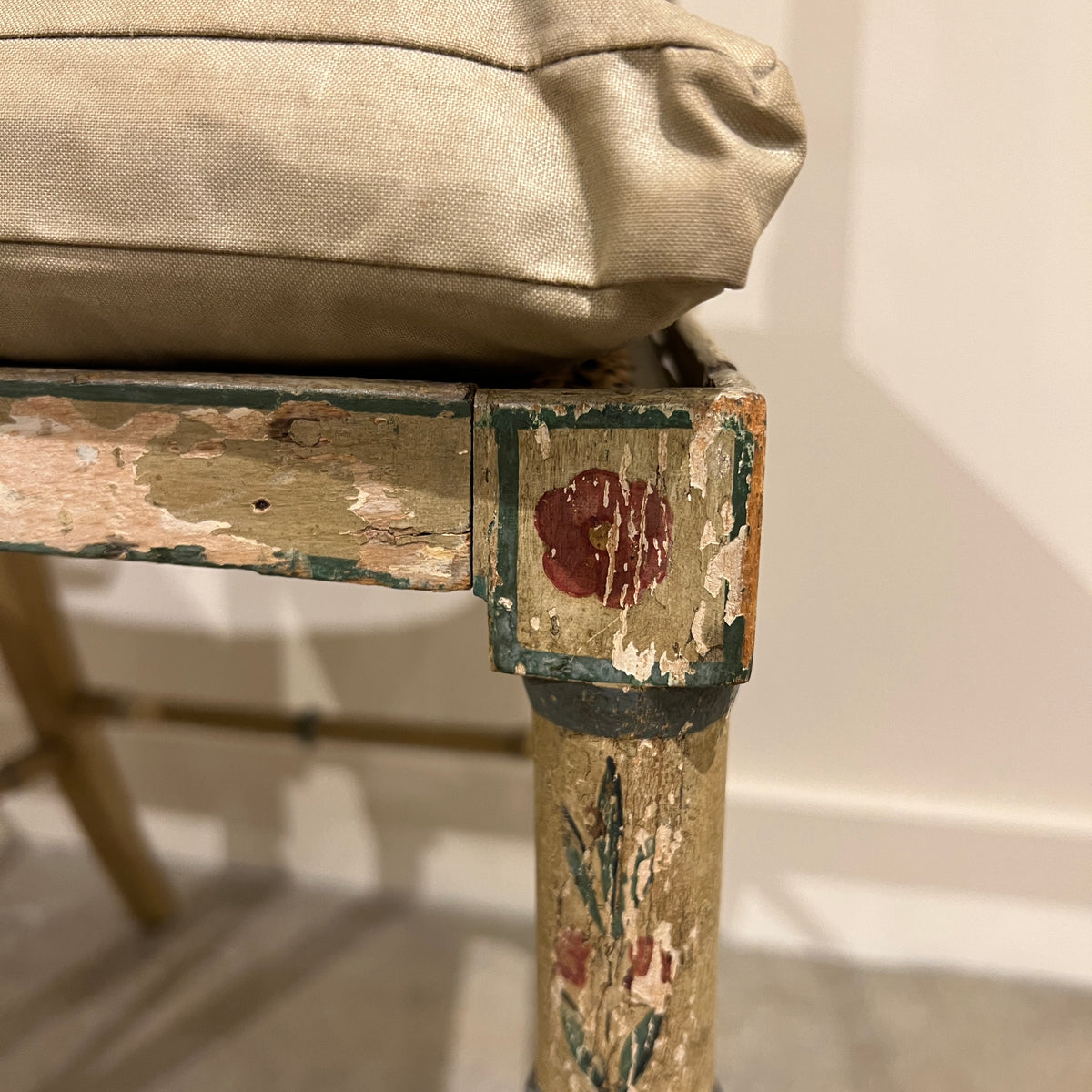 18th CENTURY REGENCY SIDE CHAIRS (PAIR)