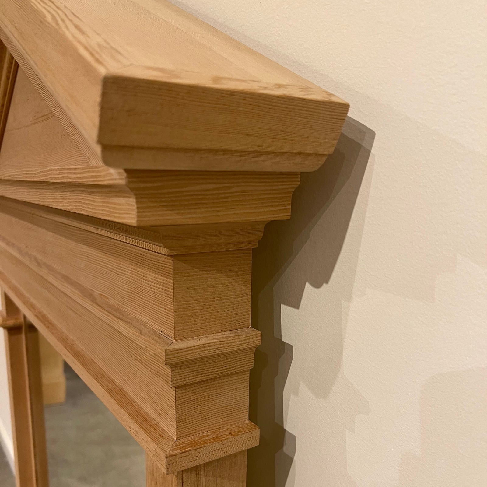 PEDIMENT MIRROR 706 - SHOWROOM SAMPLE