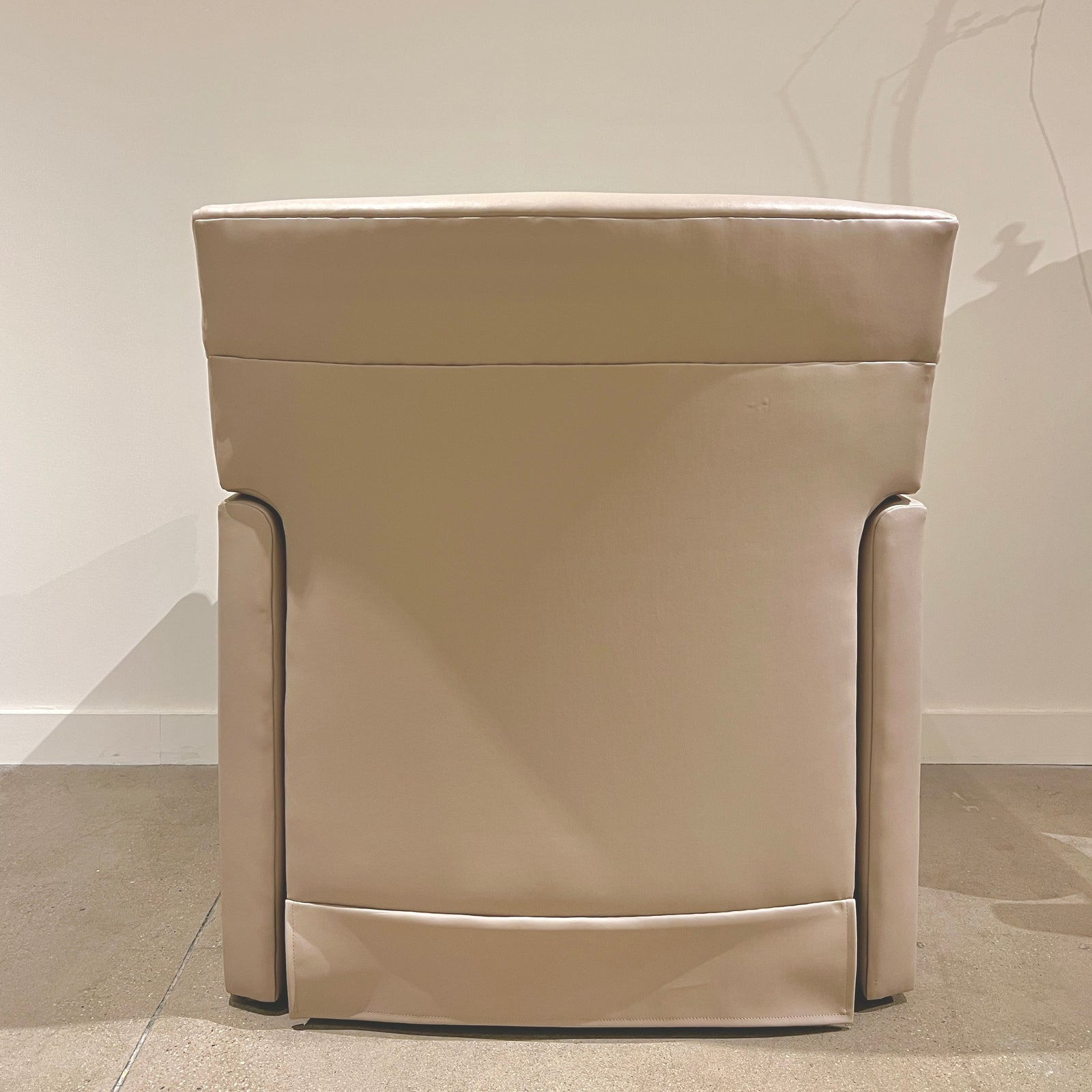 HIGH BACK RECLINER - VEGAN LEATHER - SHOWROOM SAMPLE